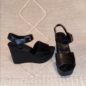 Black wedge heels
